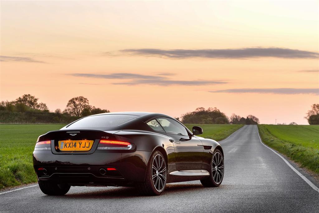 2015 Aston Martin DB9 Carbon Edition